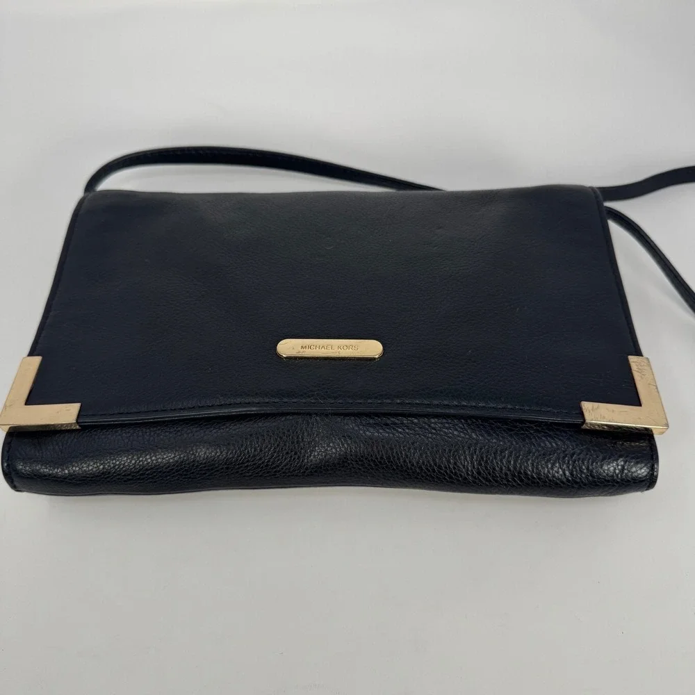 Michael Kors Black Leather Shoulder Bag Gold Hardware Clutch‎ Removable Strap